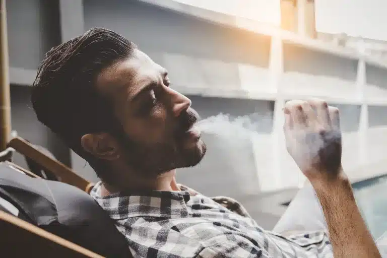 Vaping vs Smoking Cannabis: Is Vaping Safer?